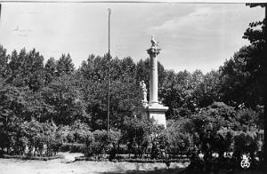 TIARET 509- MONUMENT AUX MORTS COLLECTION DES AMIS DE ND DE SANTA CRUZ